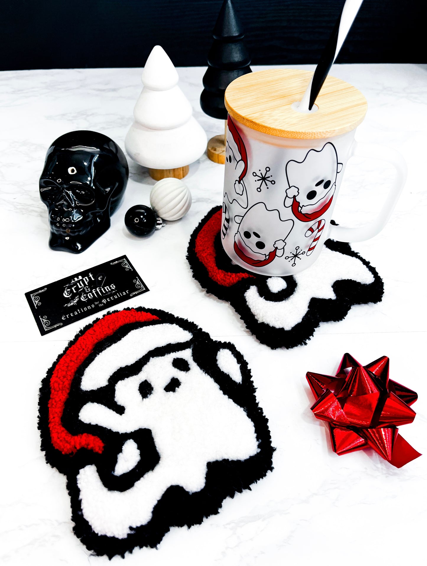 Santa Ghostie | Hand Tuft Mug Rug
