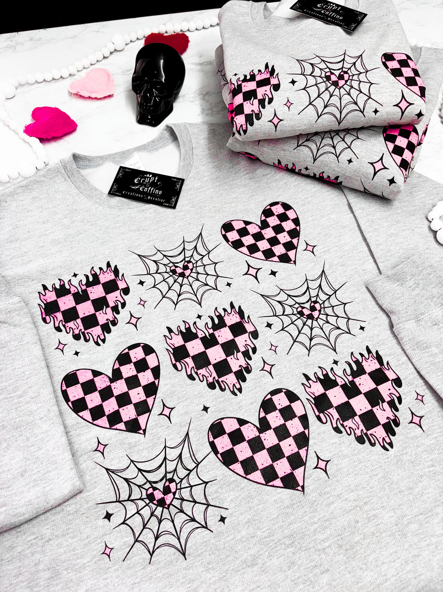 Checkered Web Hearts - Pink + Black | Gray Crewneck Sweater