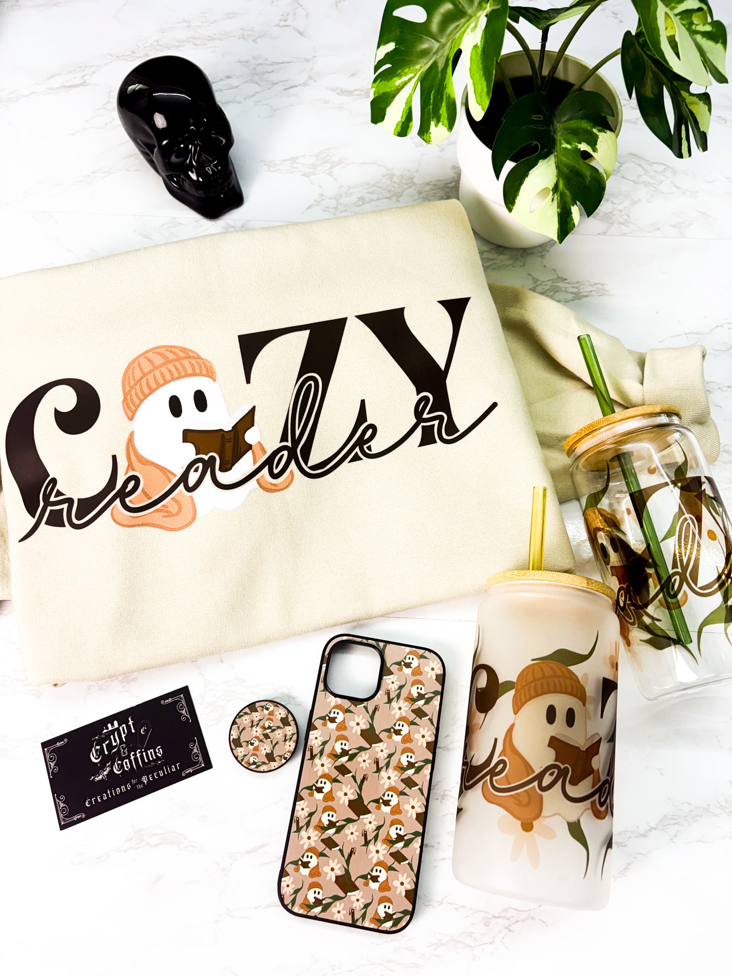 Cozy Reader | Sand Sweater / T-Shirt